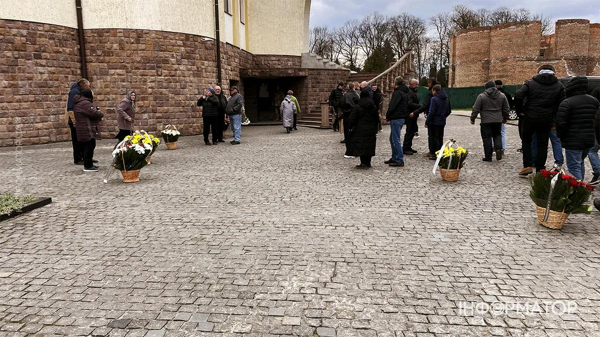 "На щиті" до Коломиї повернувся підполковник Михайло Костюк 4