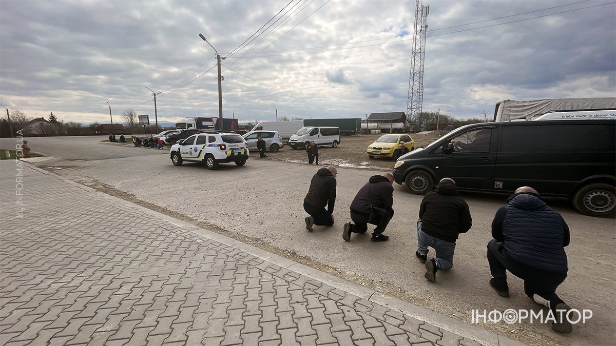 "На щиті" до Коломиї повернувся підполковник Михайло Костюк 2