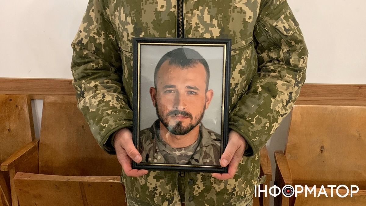 Коломияни провели в останню дорогу Героя Михайла Костюка 4