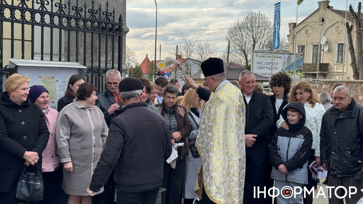 У Коломиї розпочалося освячення великодніх кошиків: фоторепортаж з храмів міста 13