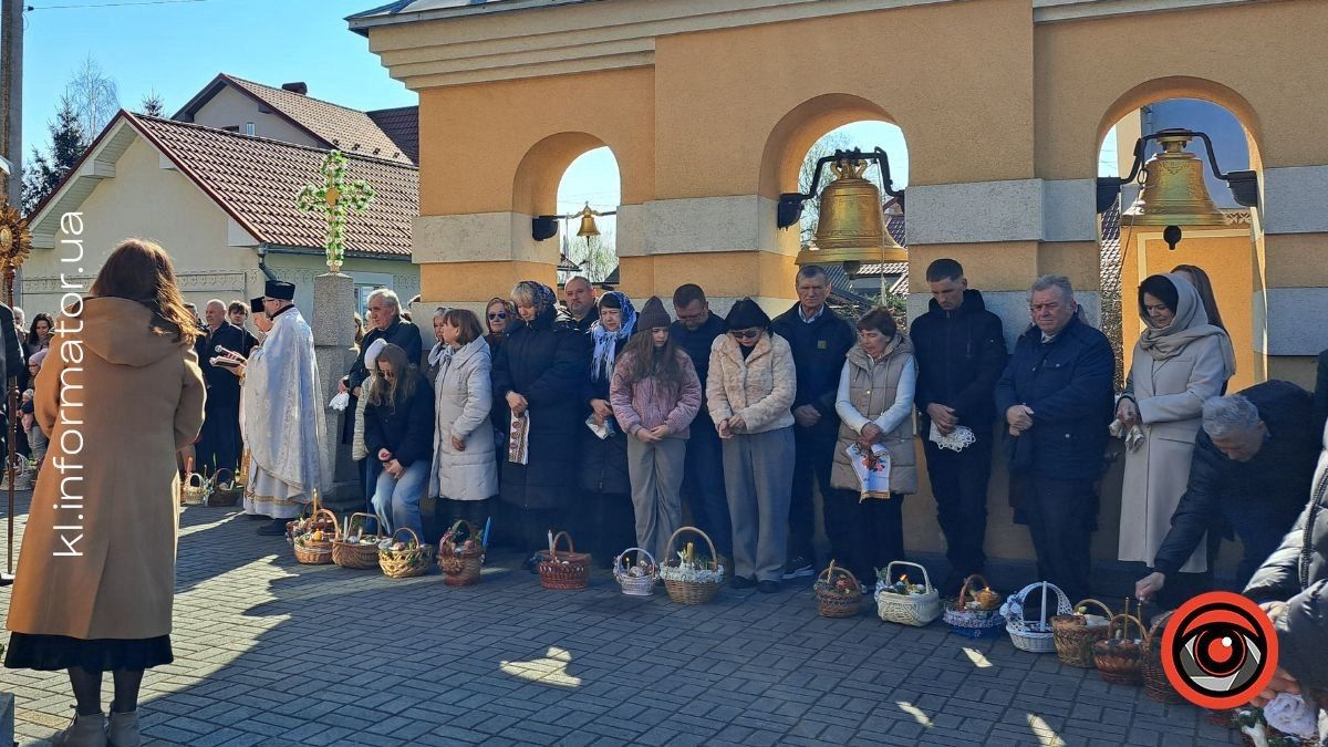 Світло Воскресіння у Коломиї: недільний фоторепортаж з освячення великодніх кошиків 1
