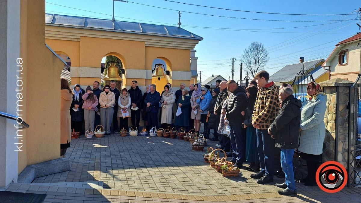 Світло Воскресіння у Коломиї: недільний фоторепортаж з освячення великодніх кошиків 2
