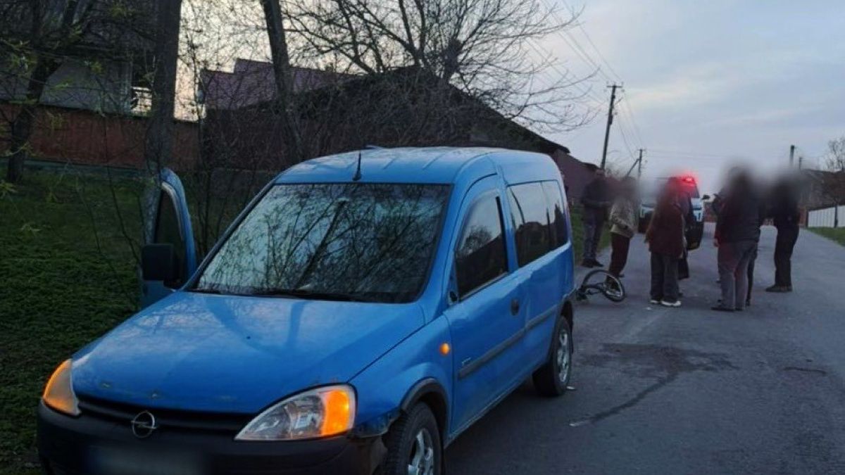 На Коломийщині у автопригодах постраждали 11-річний велосипедист та 19-річна пасажирка легковика 1