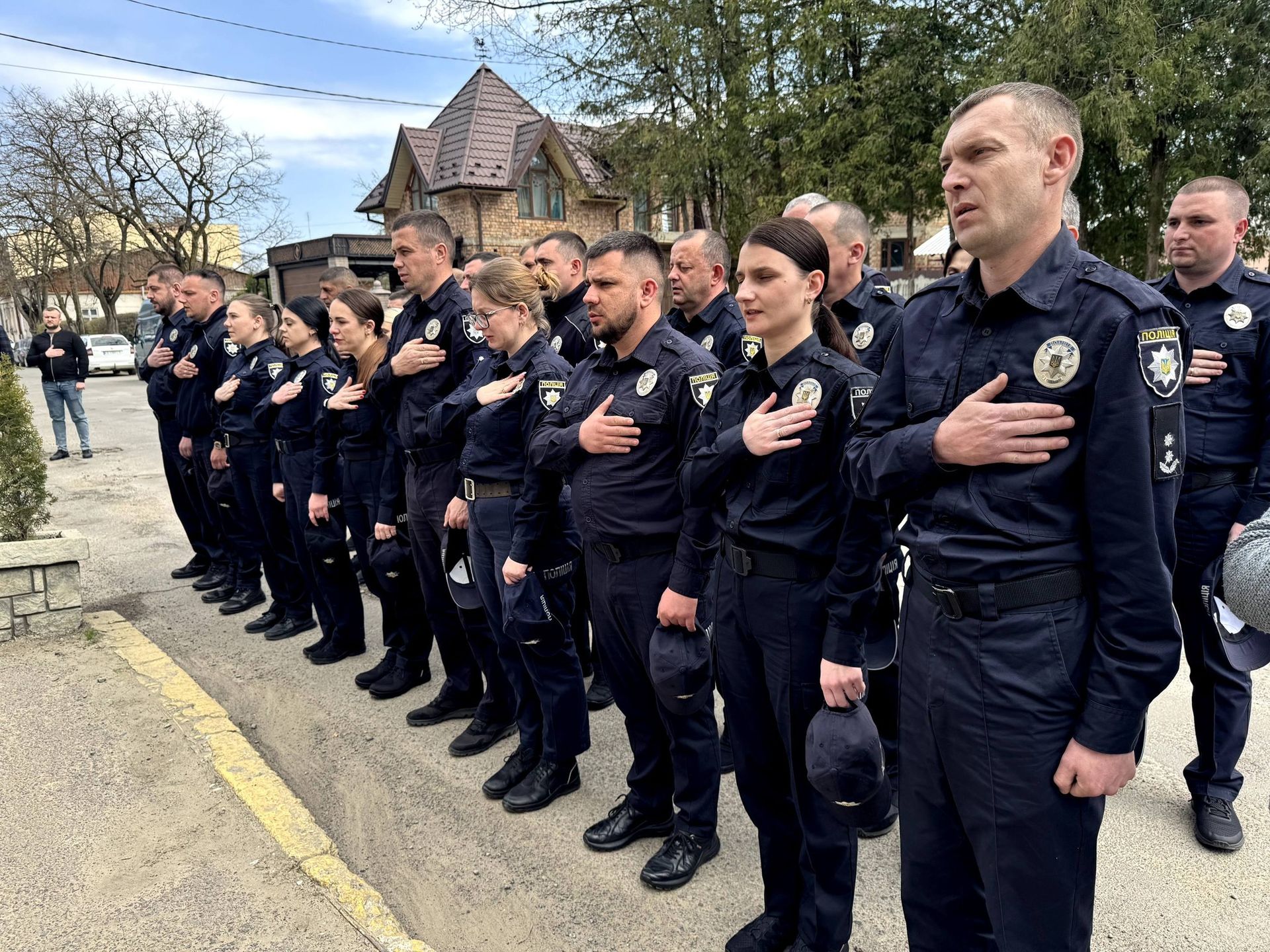 У Косові відкрили пам’ятну дошку загиблому захиснику Євгену Рубаняку 10