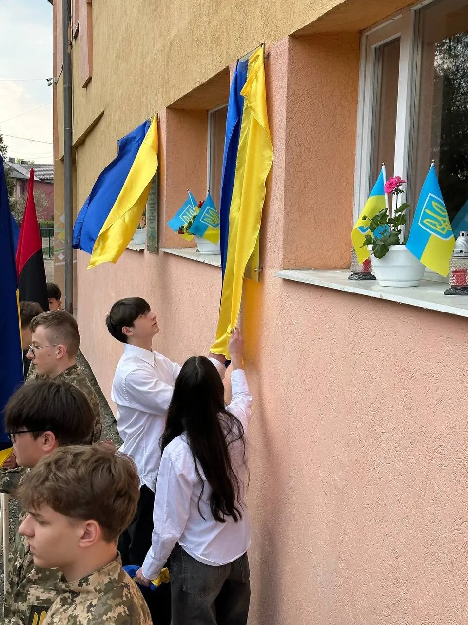 На Коломийщині відкрили памʼятні дошки полеглим Героям 6