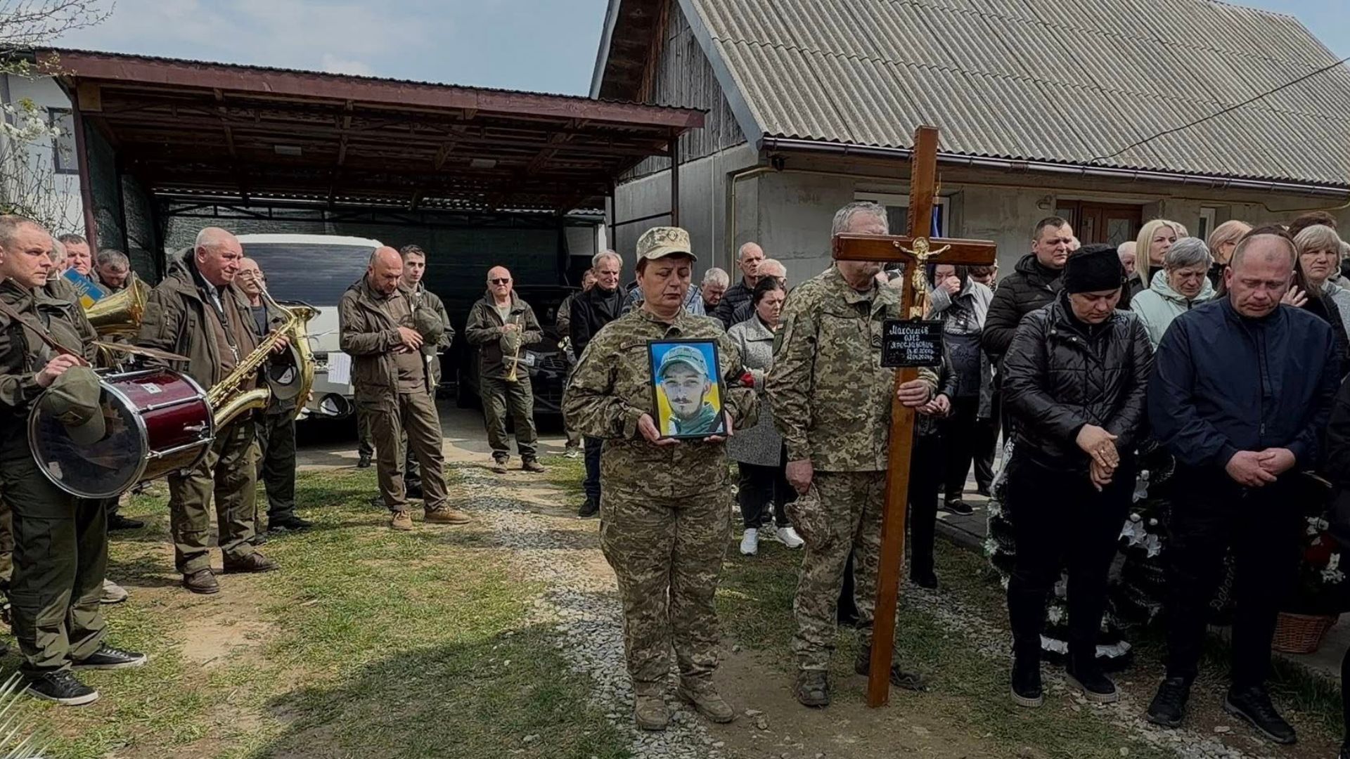 Похорон загиблого військовослужбовця Олега Максиміва