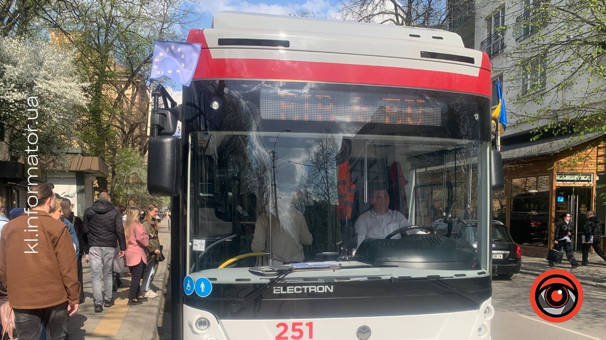 Нові тролейбуси вже курсують вулицями Франківська 2
