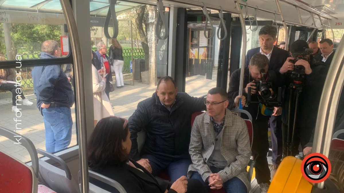 Нові тролейбуси вже курсують вулицями Франківська 4