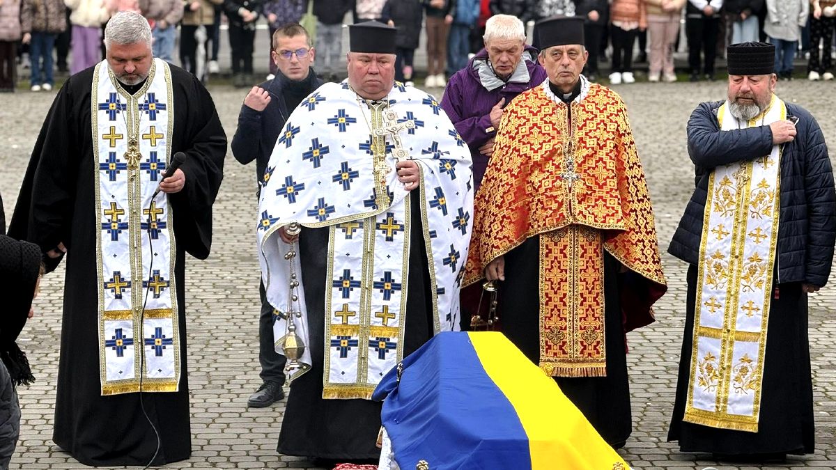 Отинійська громада віддала шану воїну Михайлу Грабовському 4