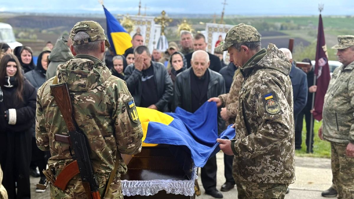 На Коломийщині відбувся чин похорону воїна Михайла Грабовського 5