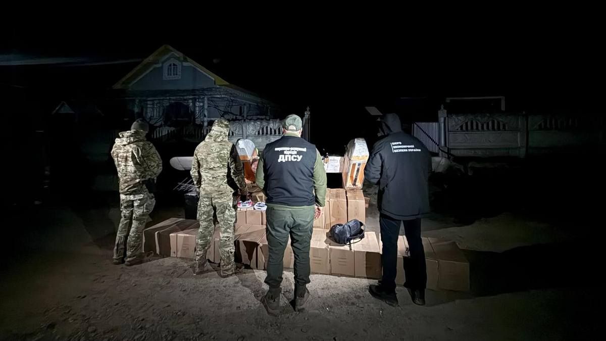 Ящики з сигаретами намагались переправити безпілотниками до Румунії жителі прикордоння 1