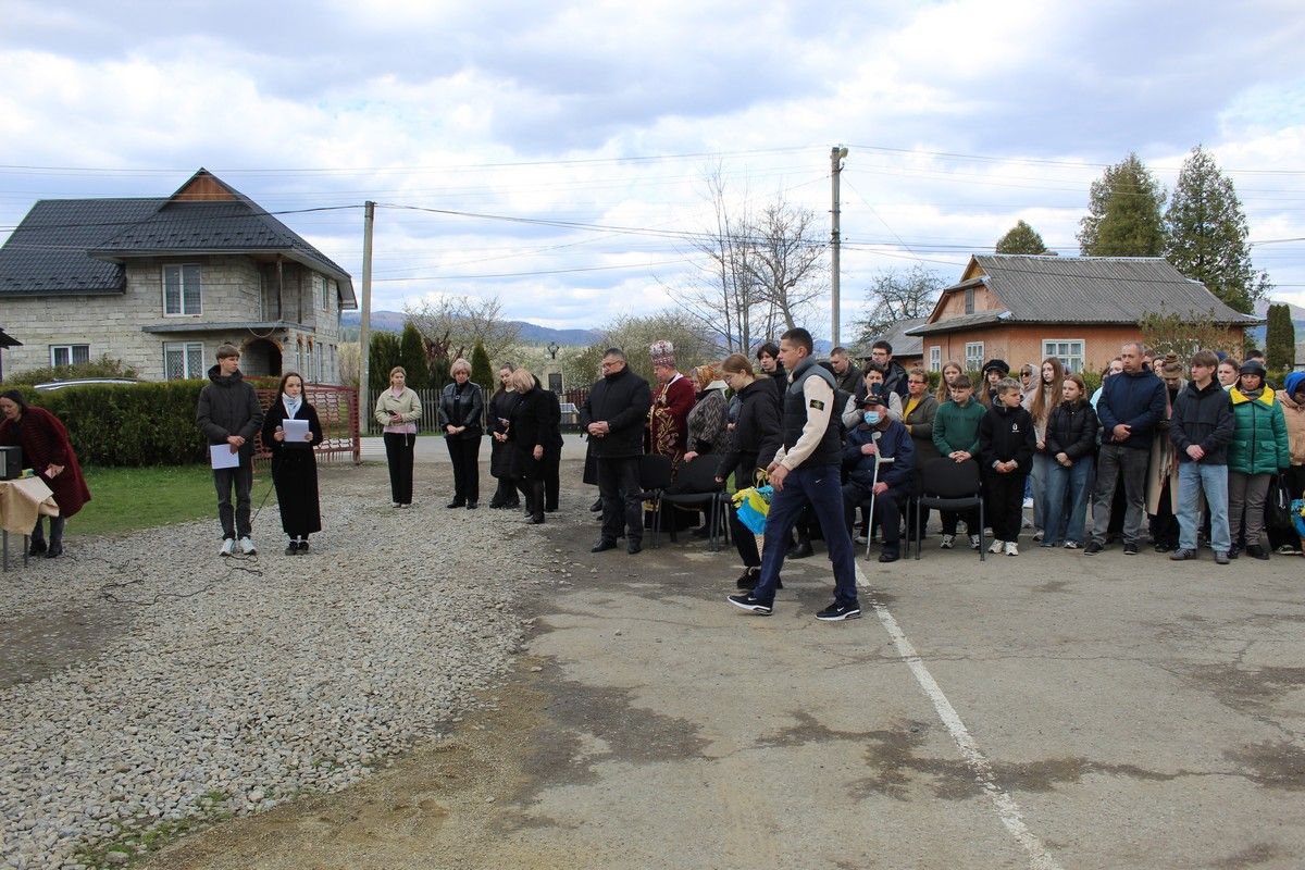 У Делятинській громаді відкрили меморіальні дошки полеглим захисникам 8