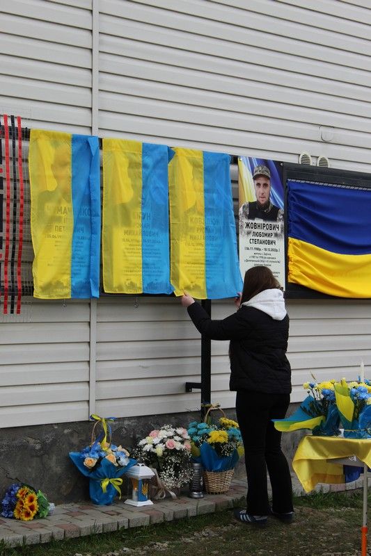 У Делятинській громаді відкрили меморіальні дошки полеглим захисникам 16