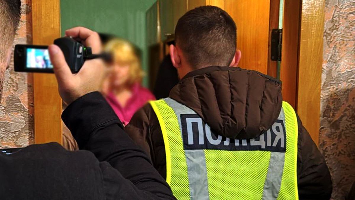 Прикарпатець пропагував та поширював символіку СРСР: його затримали правоохоронці