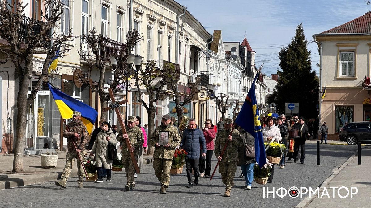 У Коломиї відбувся чин похорону Героя Юрія Фурика
