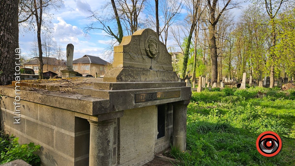 Стихійна розруха: як природа бере своє на польському кладовищі у Коломиї 9