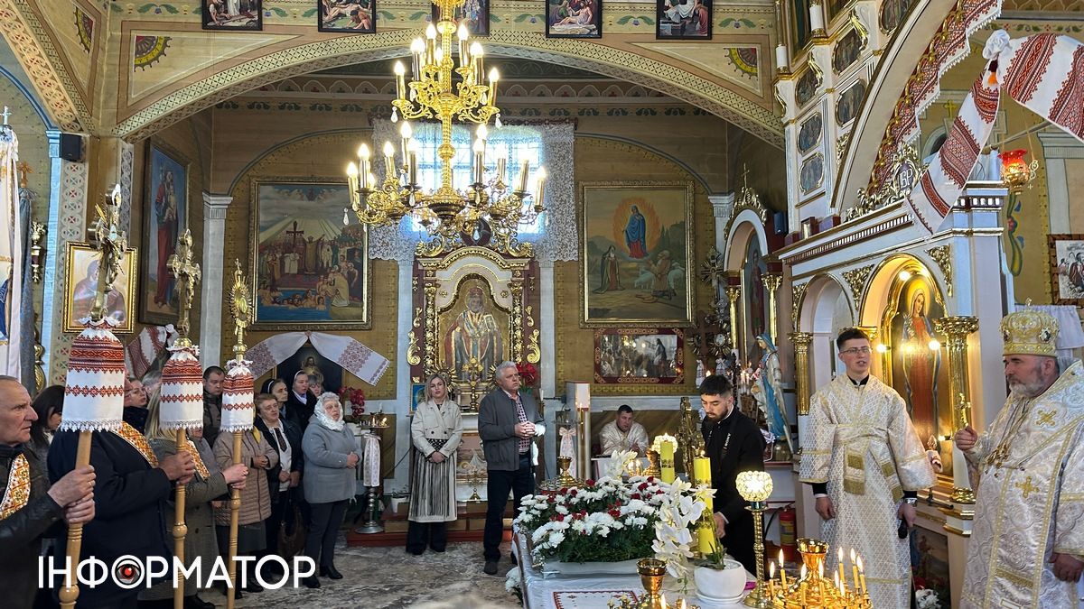 100 років молитви і віри: у селі Годи-Добровідка на Коломийщині відзначили ювілей храму св. Юрія 5