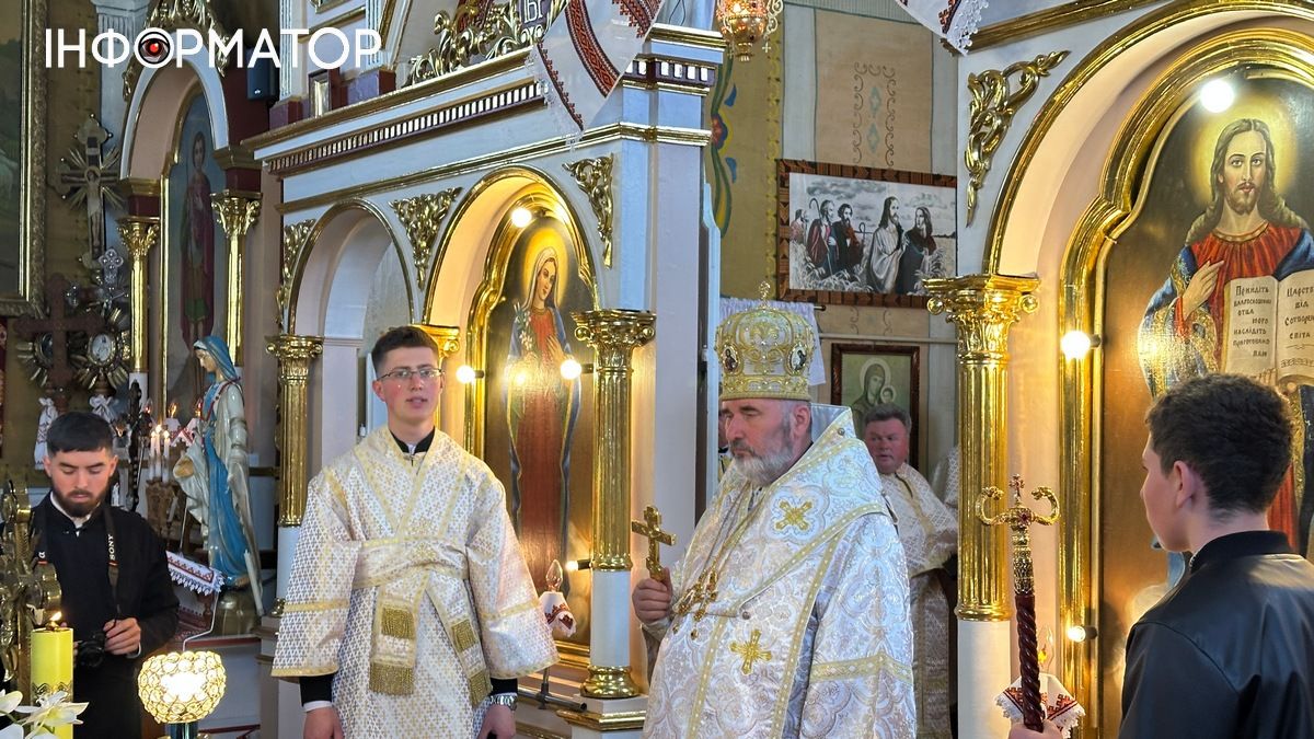 100 років молитви і віри: у селі Годи-Добровідка на Коломийщині відзначили ювілей храму св. Юрія 3