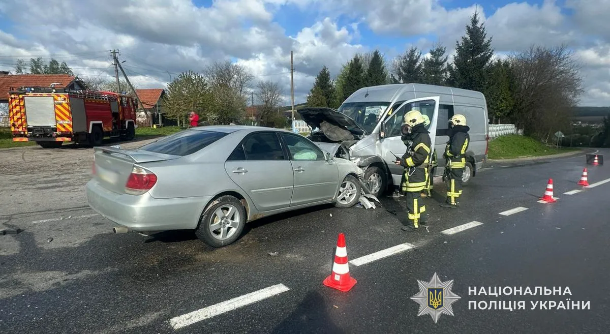 У ДТП на Львівщині постраждав водій з Прикарпаття та ще троє людей