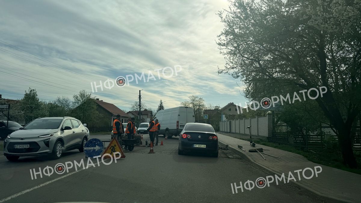 Увага, водії: в мікрорайоні Богуна-Мазепи у Коломиї сильний затор 2