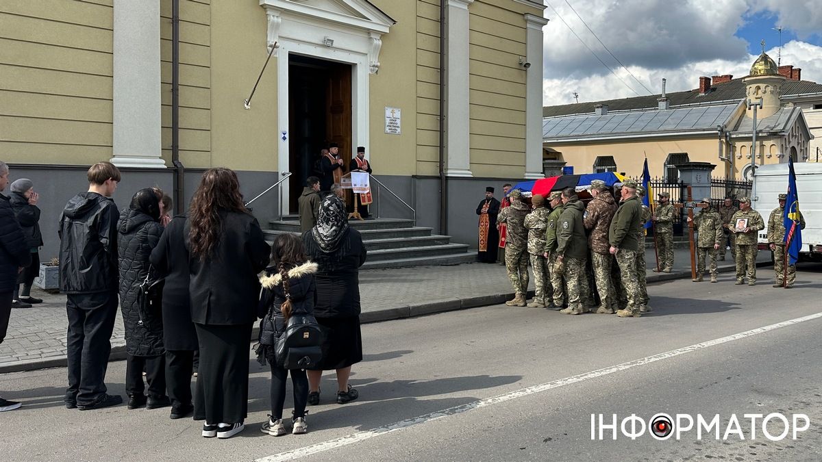 На вічний спочинок у Коломиї провели Героя Ярослава Гавригу 22