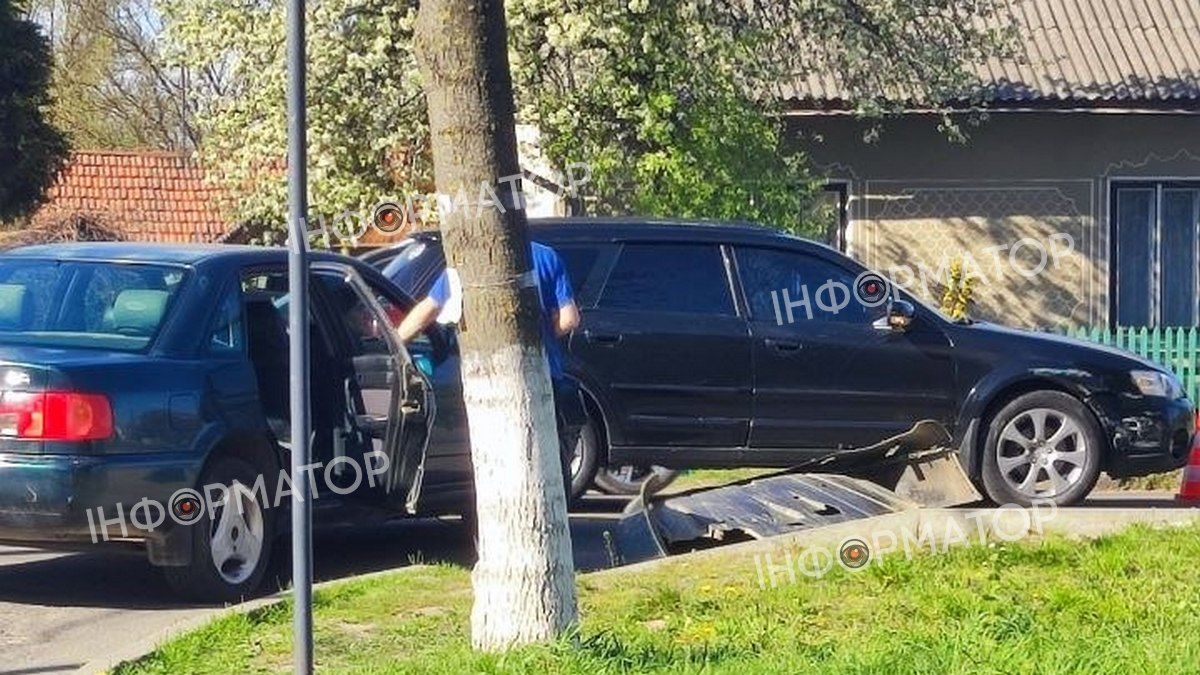 ДТП сталося на вул. Мазепи у Коломиї. Фото 1