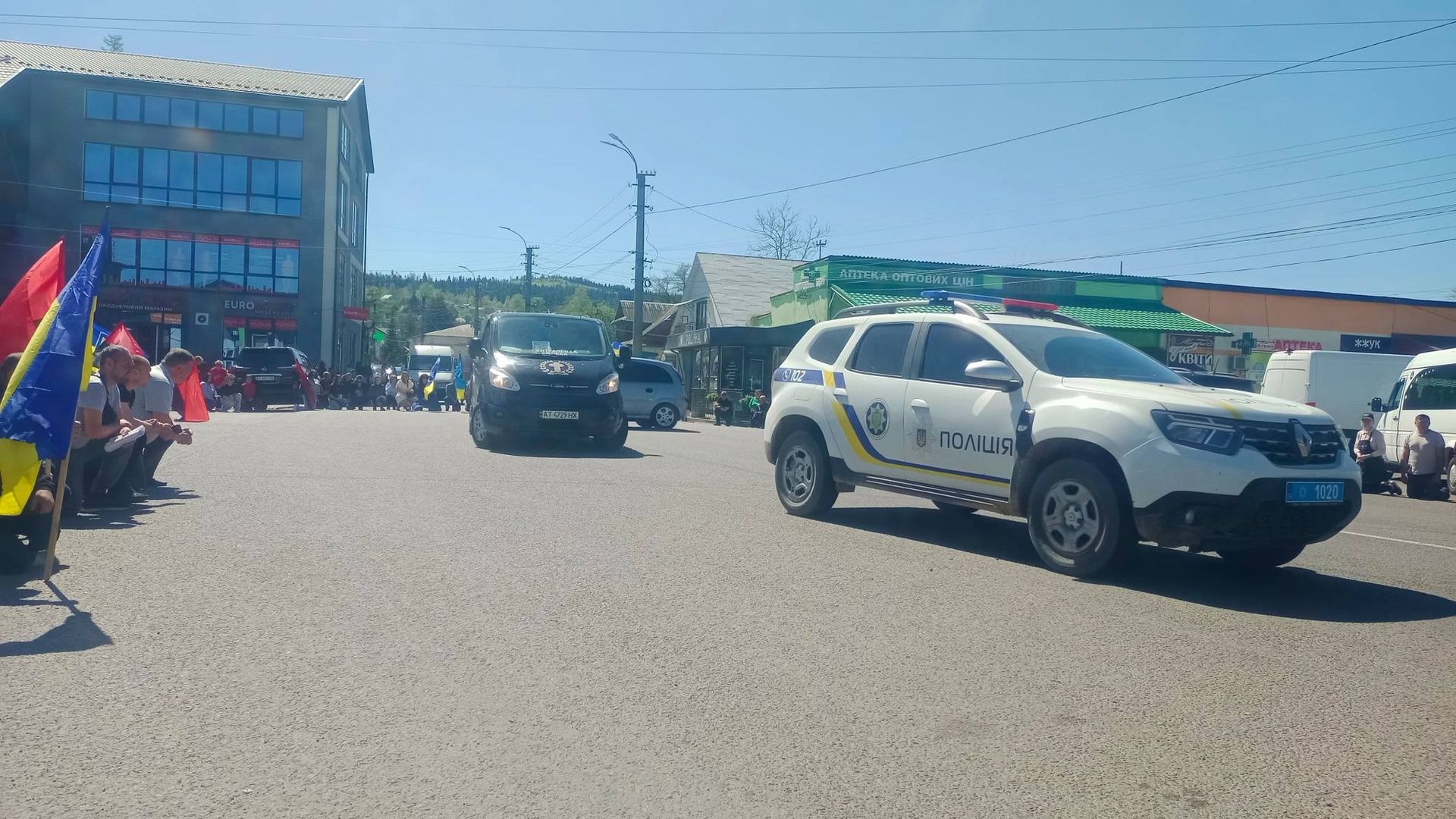 У Делятині "на щиті" зустріли полеглого захисника Кирила Чередниченко 4