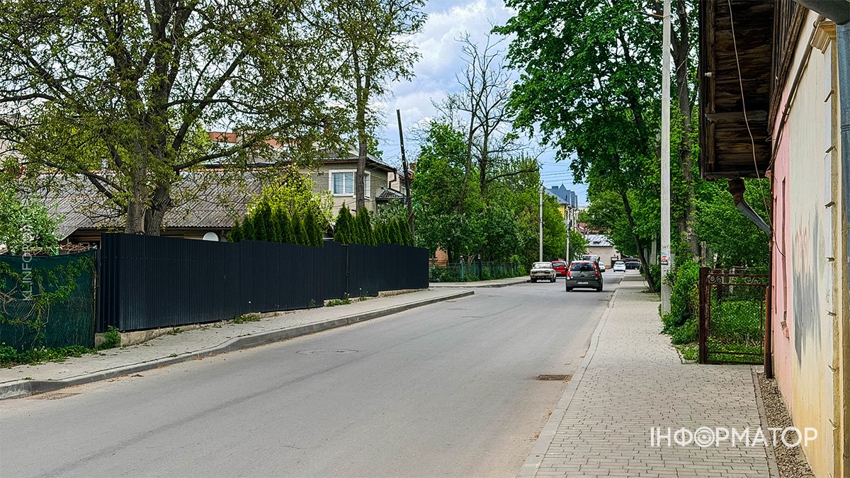 Весняна Коломия: як виглядають вулиці та парк міста у зелених шатах 26