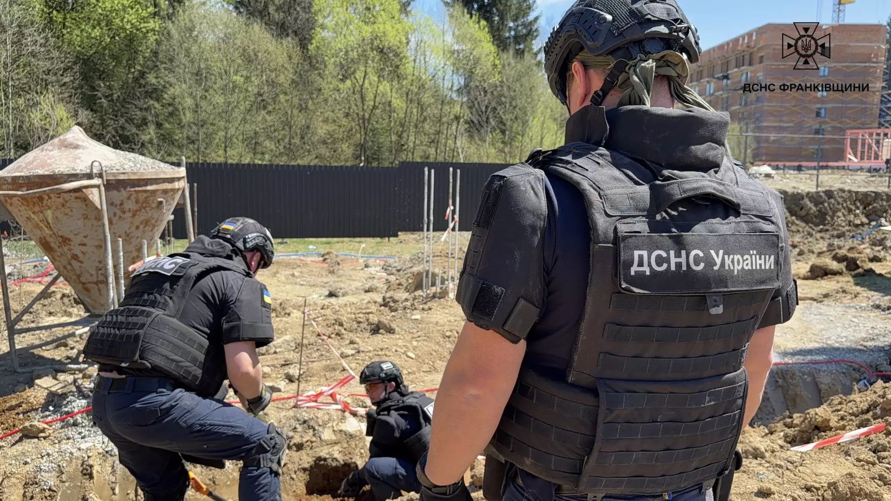 Понад пів тисячі вибухівок у землі: у Поляниці виявили цілий арсенал часів Другої світової війни 7