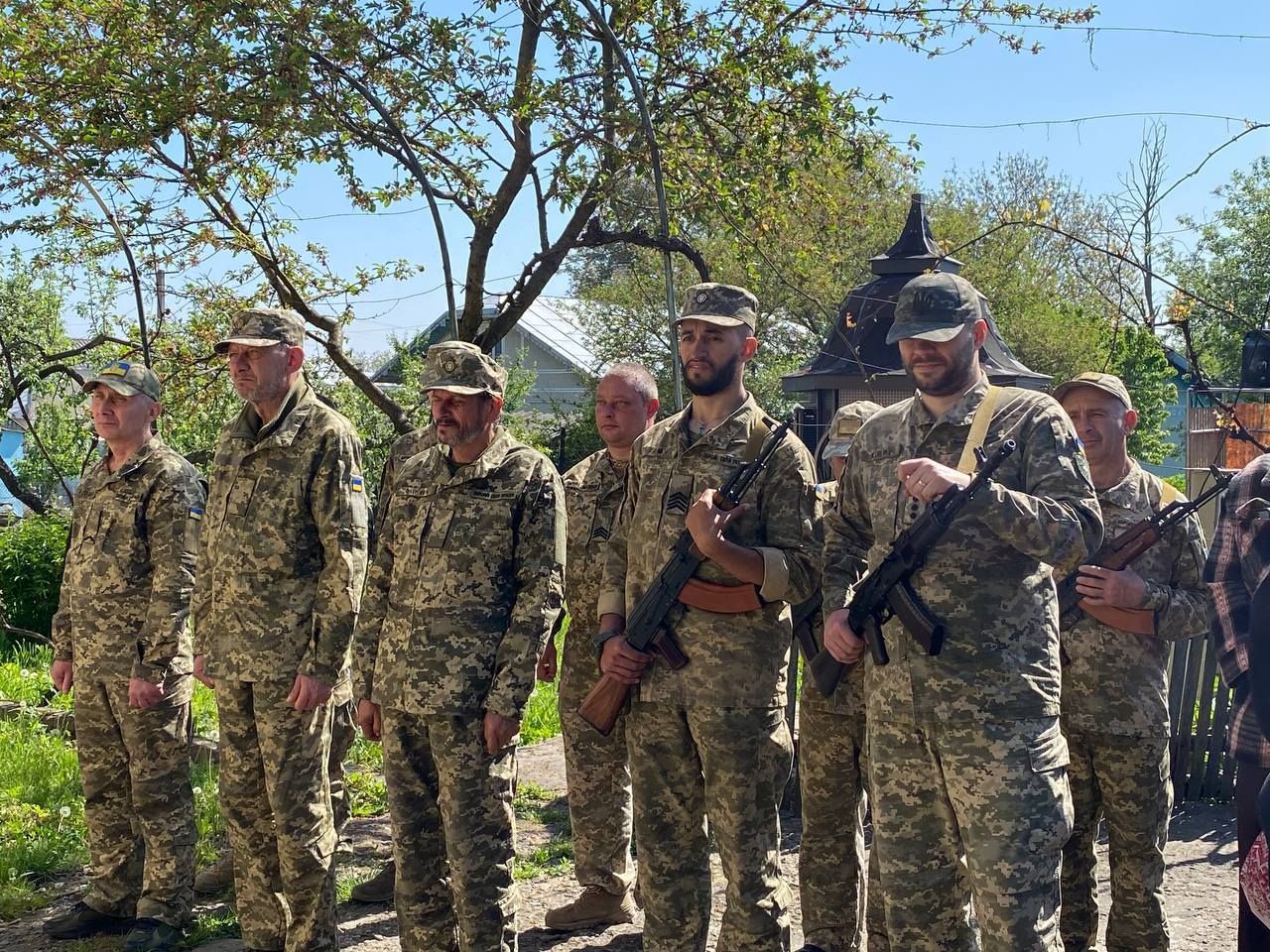 На Коломийщині попрощались з ветераном Миколою Чупруном 3