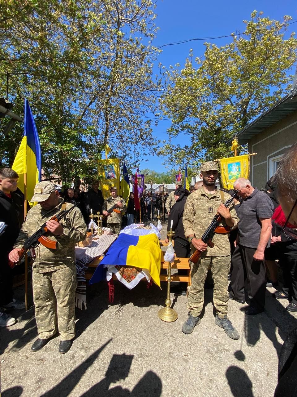 На Коломийщині попрощались з ветераном Миколою Чупруном 6