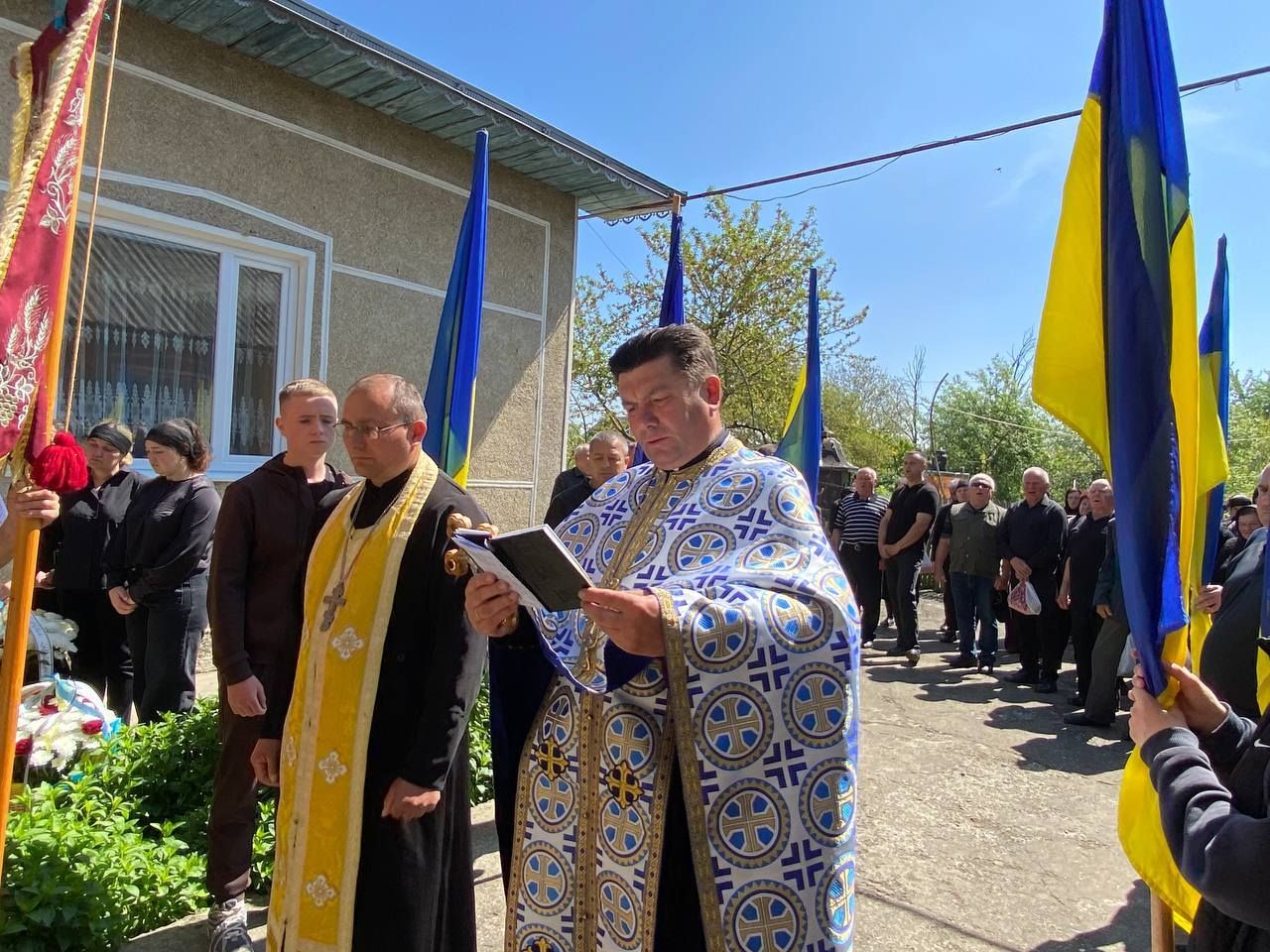 На Коломийщині попрощались з ветераном Миколою Чупруном 8