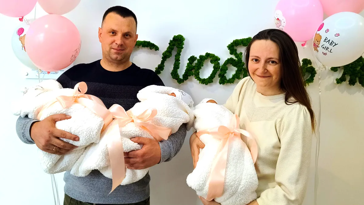 Родина з Прикарпаття стала батьками природної трійні