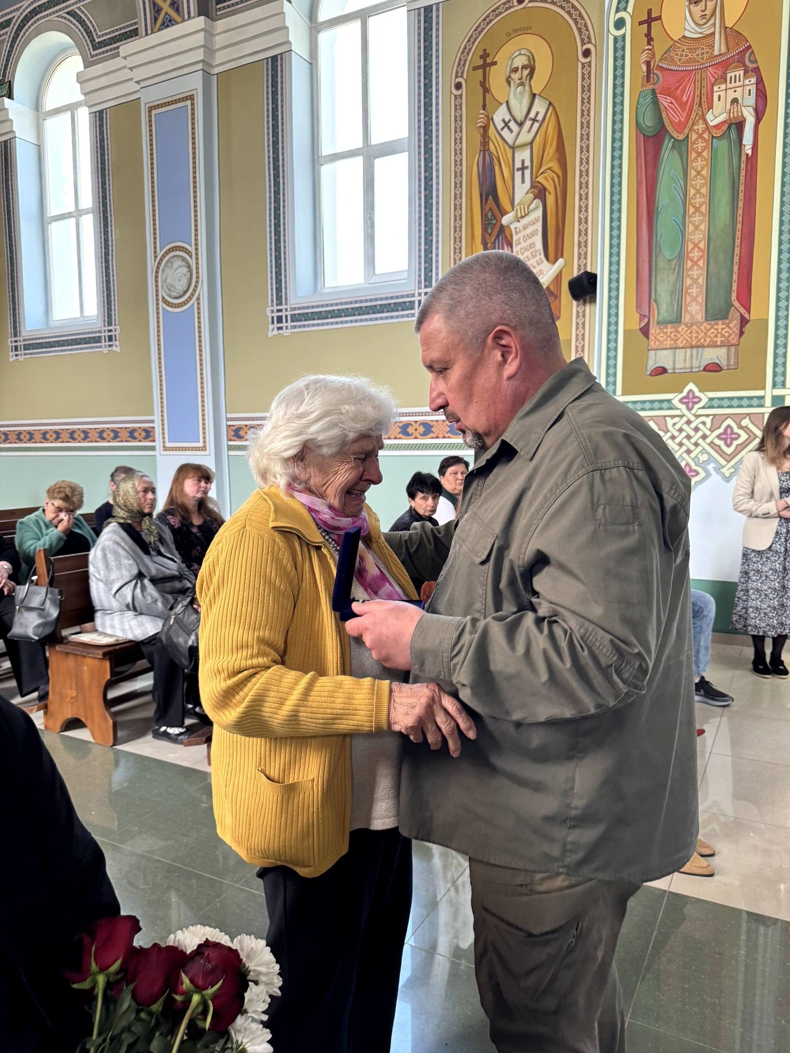 У Косові посмертно нагородили захисників відзнаками "За заслуги перед Прикарпаттям" 3