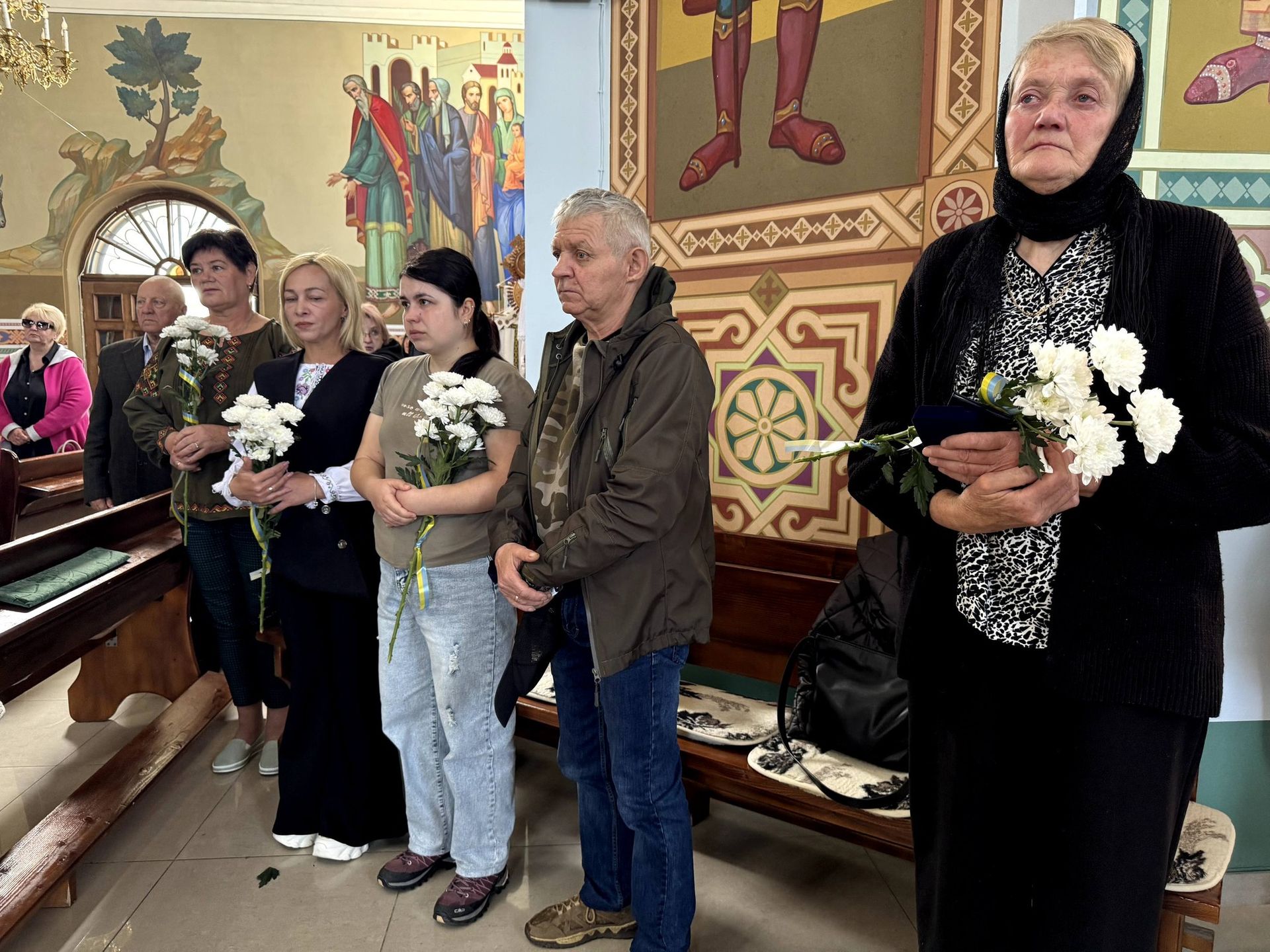 У Косові посмертно нагородили захисників відзнаками "За заслуги перед Прикарпаттям" 15