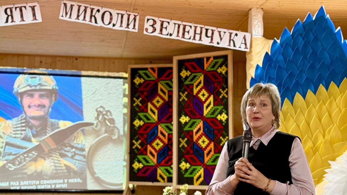 Меморіальну дошку воїну Миколі Зеленчуку відкрили на Верховинщині 3