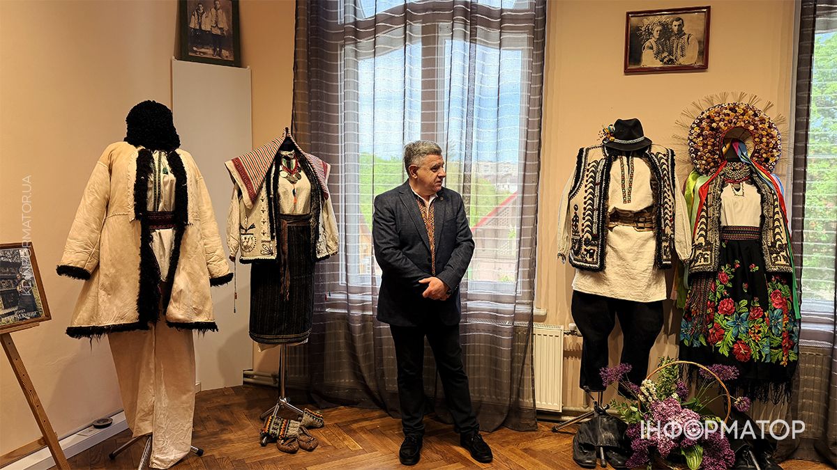 Виставка виробів кушніра Михайла Вінтонюка відкрилася у Музеї історії міста Коломиї 5