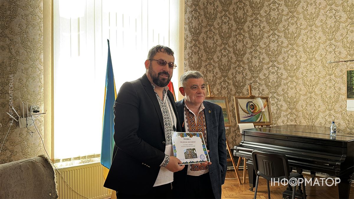 Виставка виробів кушніра Михайла Вінтонюка відкрилася у Музеї історії міста Коломиї 10