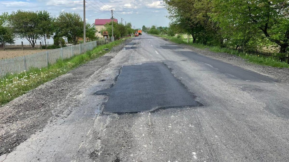 Ямковий ремонт стартував на дорозі Делятин – Раківчик 1