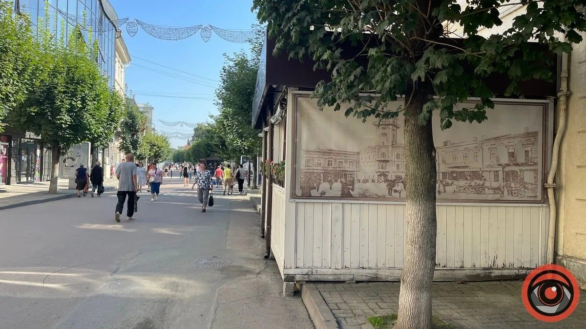 Літній чи багатолітній: чому після 13-ти років розібрали павільйон кафе "Джем" на стометрівці в Коломиї 3