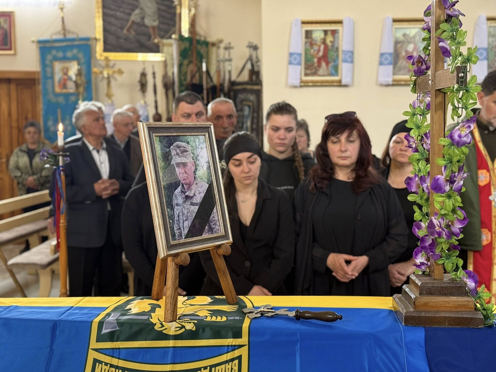На Коломийщині попрощались із полеглим захисником Ігорем Павелкевичем 1