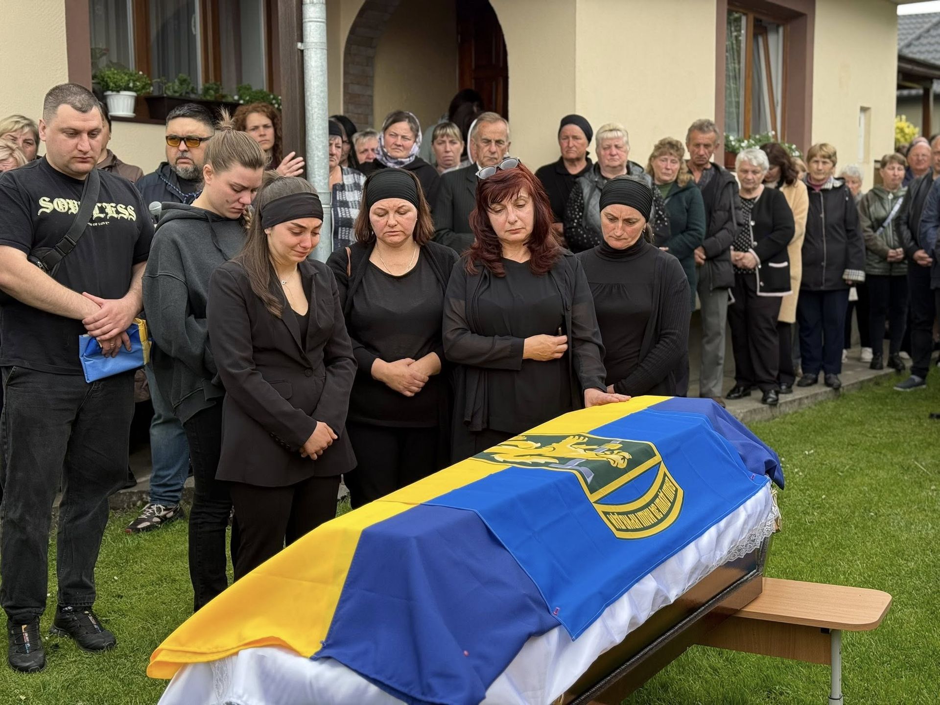 На Коломийщині попрощались із полеглим захисником Ігорем Павелкевичем 8