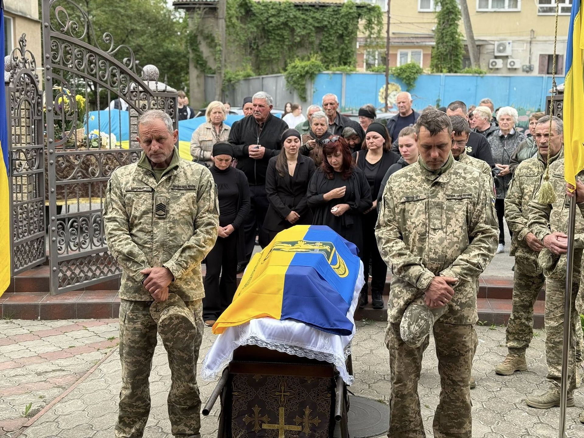 На Коломийщині попрощались із полеглим захисником Ігорем Павелкевичем 18