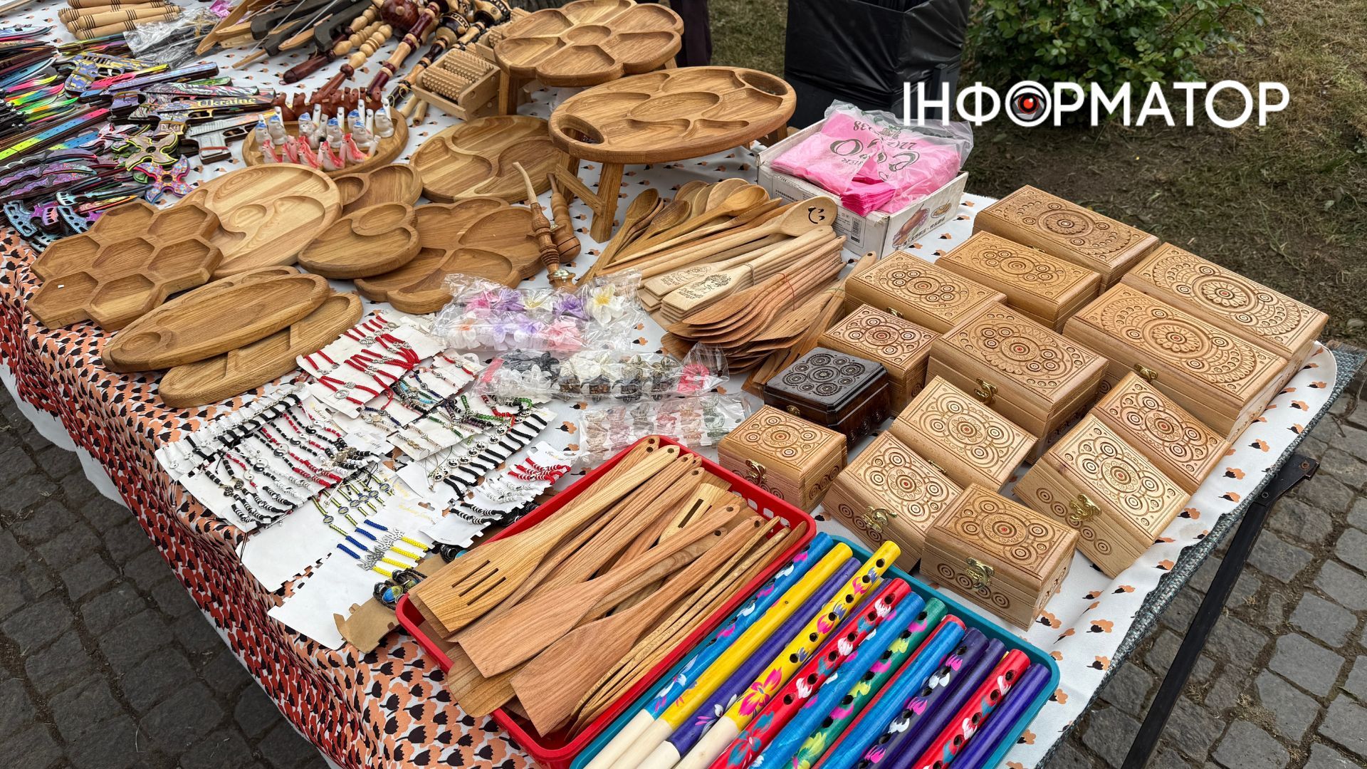 У Коломиї відбувся ярмарок до Дня вишиванки 12