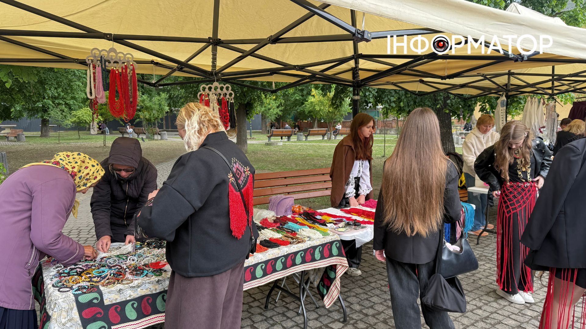 У Коломиї відбувся ярмарок до Дня вишиванки 21