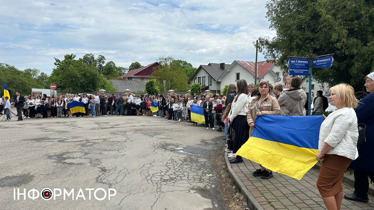 Щемлива зустріч звільненого з полону захисника Володимира Бойчука у рідному Коршеві. ФОТО, ВІДЕО 11