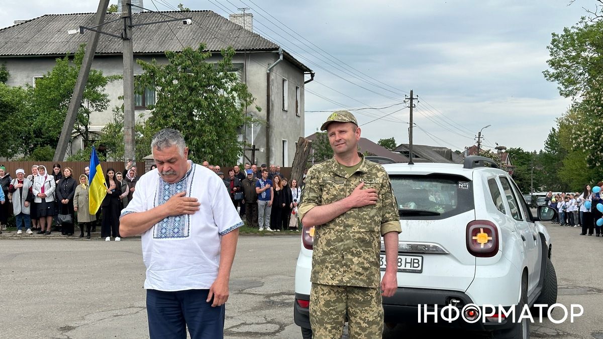 Щемлива зустріч звільненого з полону захисника Володимира Бойчука у рідному Коршеві. ФОТО, ВІДЕО 3