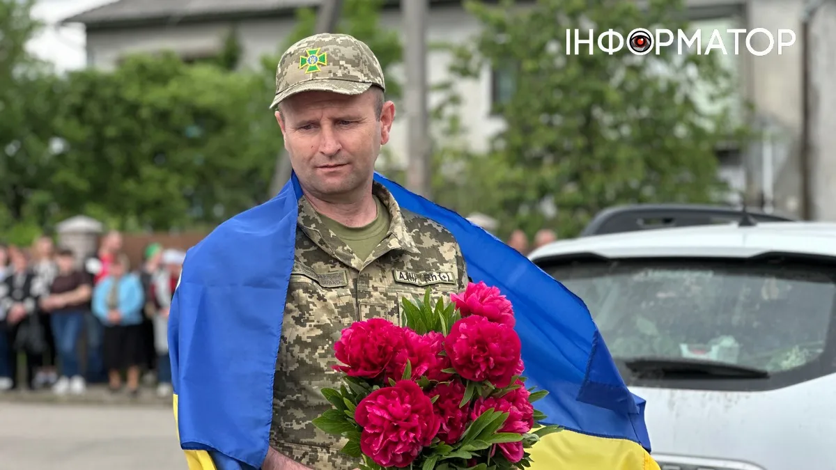 Щемлива зустріч звільненого з полону захисника Володимира Бойчука на Коломийщині. ФОТО, ВІДЕО