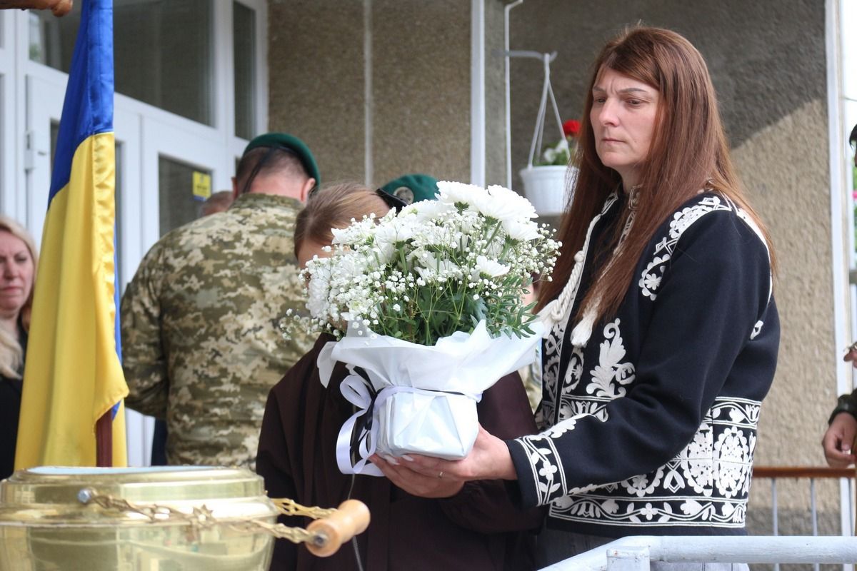 На фасадах шкіл Коломийської громади відкрили меморіальні дошки ще п’ятьом захисникам 9