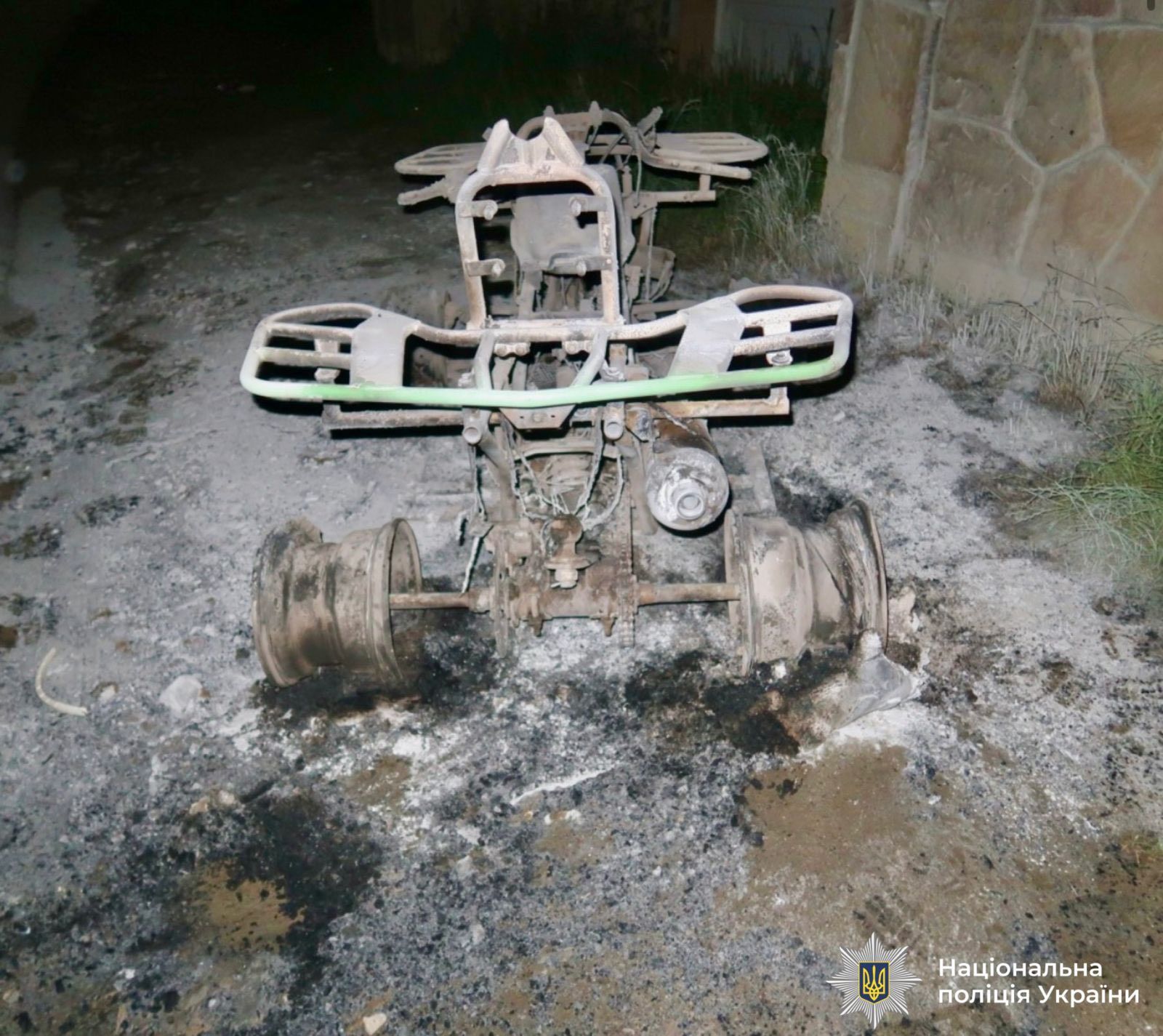 Помстився після сварки в магазині: на Надвірнянщині чоловік спалив квадроцикл односельчанки 1